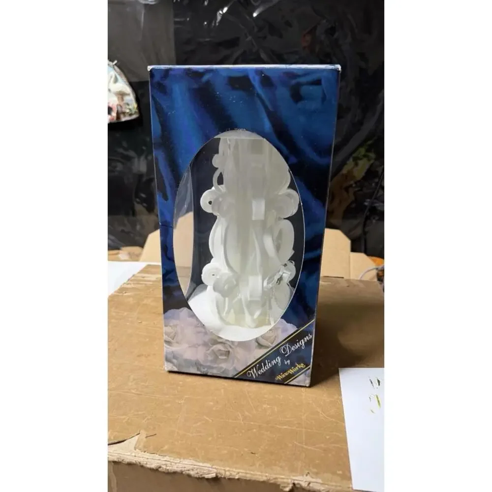 WaxWorks Wedding Designs Sculpted Candle White Floral Made in USA‎
